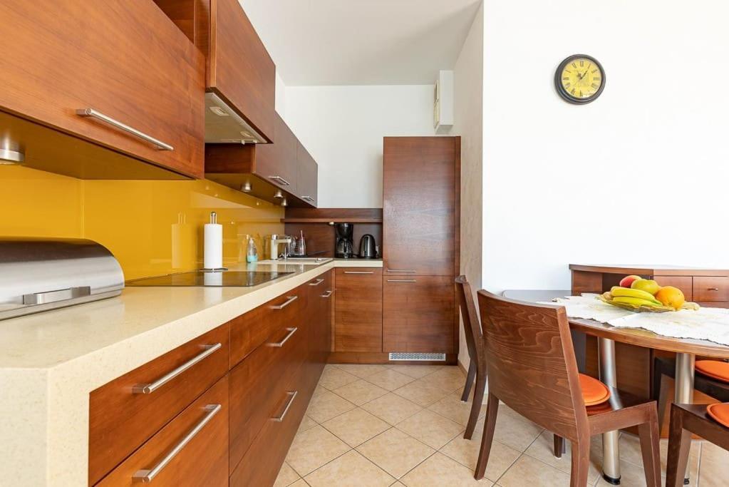 Apartment In The Heart Of Gdańsk Kültér fotó