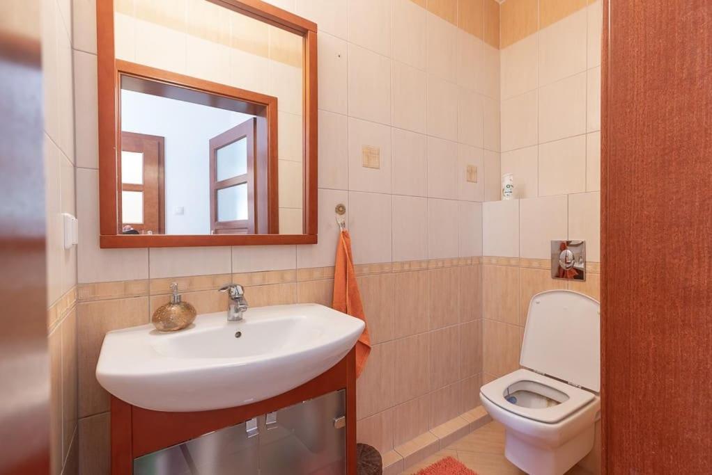 Apartment In The Heart Of Gdańsk Kültér fotó